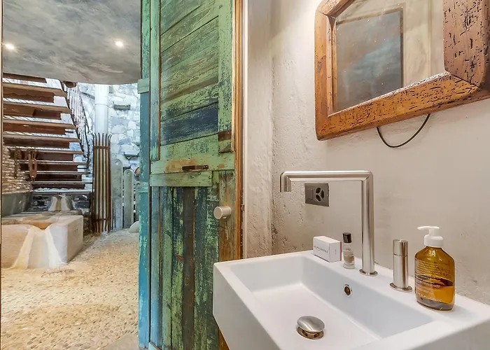 Skyline - Pool - Lakeview - Privacy - Happy 公寓