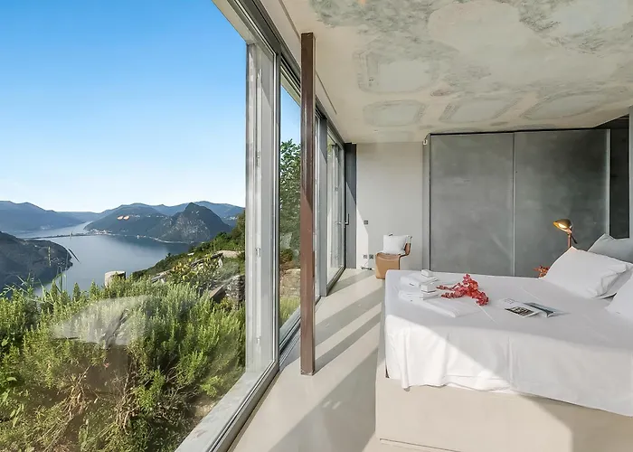 Skyline - Pool - Lakeview - Privacy - Happy