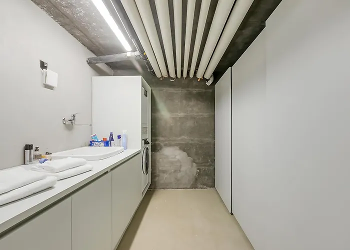 Skyline - Pool - Lakeview - Privacy - Happy 公寓